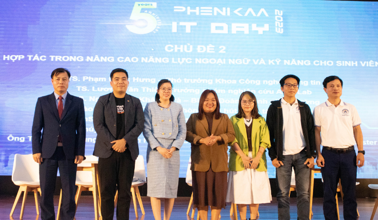 Enhancing Collaborative Skills with Phenikaa University Students