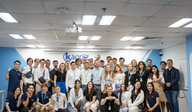 Utrecht University students network with Kaopiz engineering team