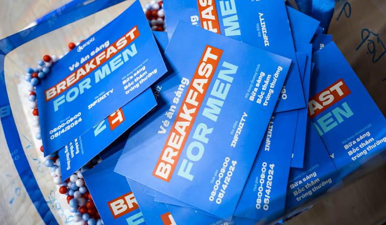 The Kaopiz Hanoi team celebrates “Breakfast for Men” event on Kaopiz Men’s Day