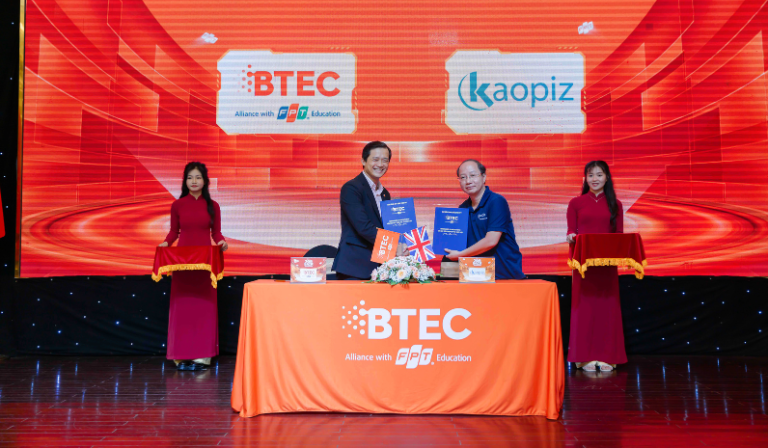 Kaopiz Signs Training Cooperation Agreement with BTEC FPT British College Da Nang